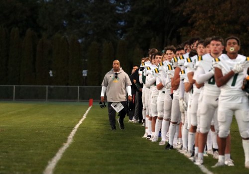 Football Scholarships for High School Students in Snohomish County, Washington